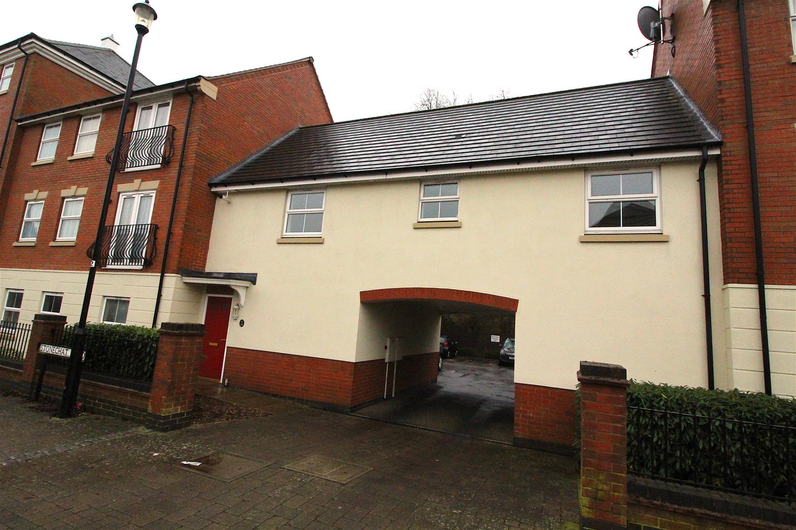 24, Stonechat Road, Rugby